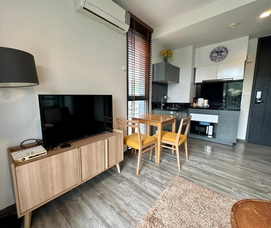 Modern Apartment 211 The Deck At Patong Kültér fotó